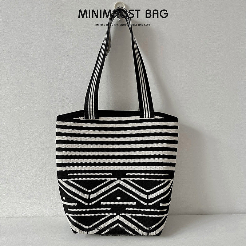 Diamond Plaid Large Capacity Shoulder Bag Knitted Handbag - Image 10
