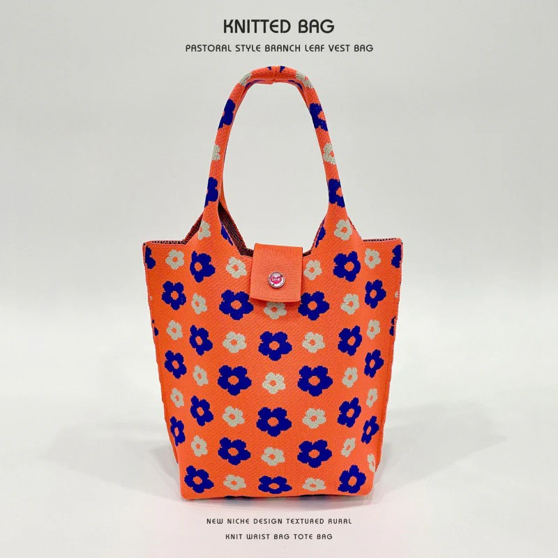 Flower knitted shoulder bag - Image 9