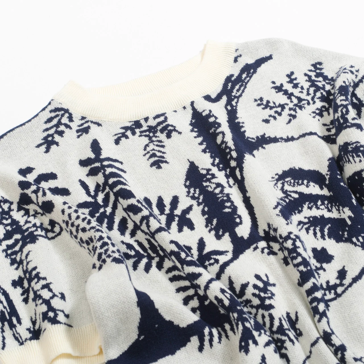 Men's Scenic Pastoral Knit Tee – Blue & Cream Vintage Nature Graphic Shirt - Image 8