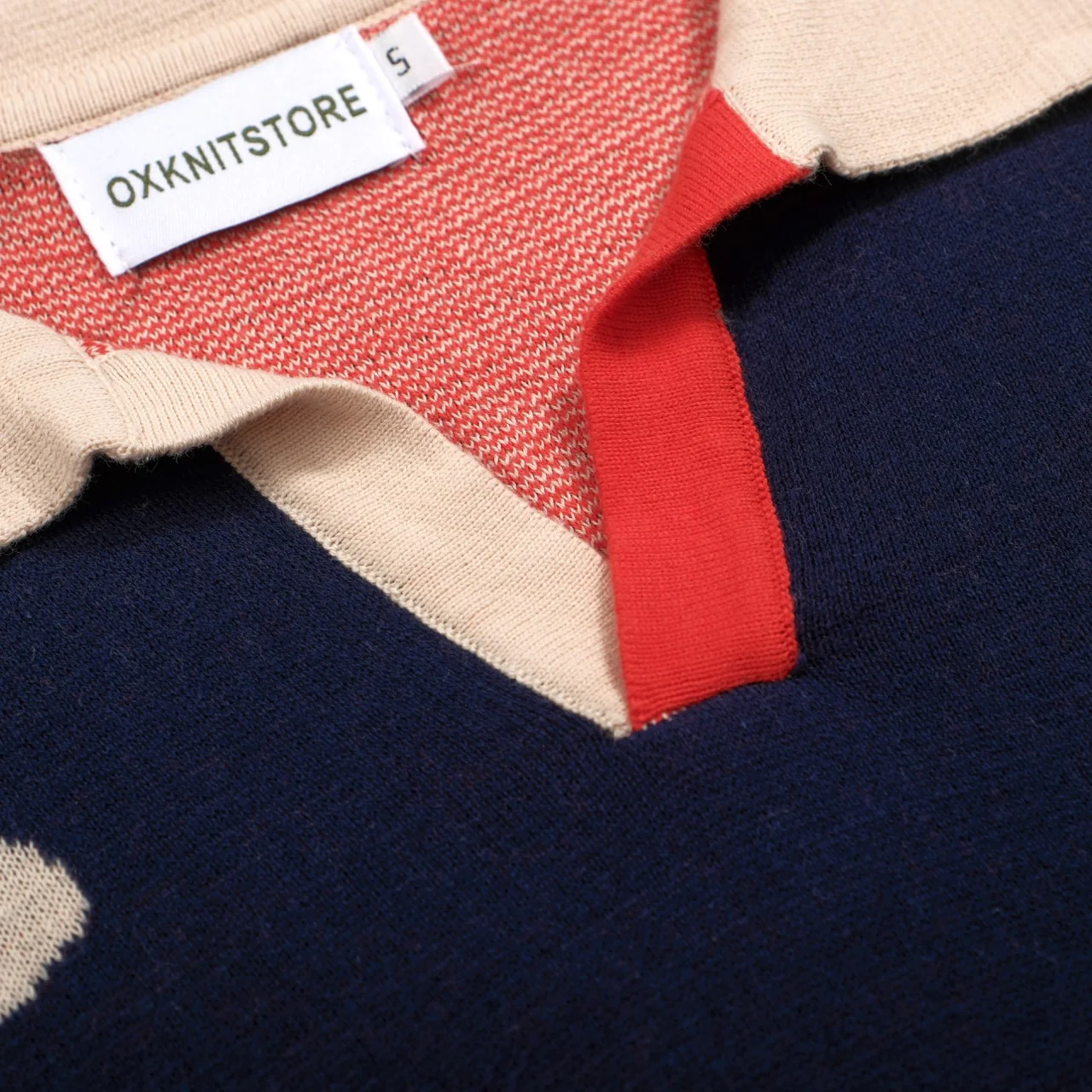 Men’s Retro 1970s Flower Knit Polo Shirt – Vintage Navy with Daisy Pattern - Image 7