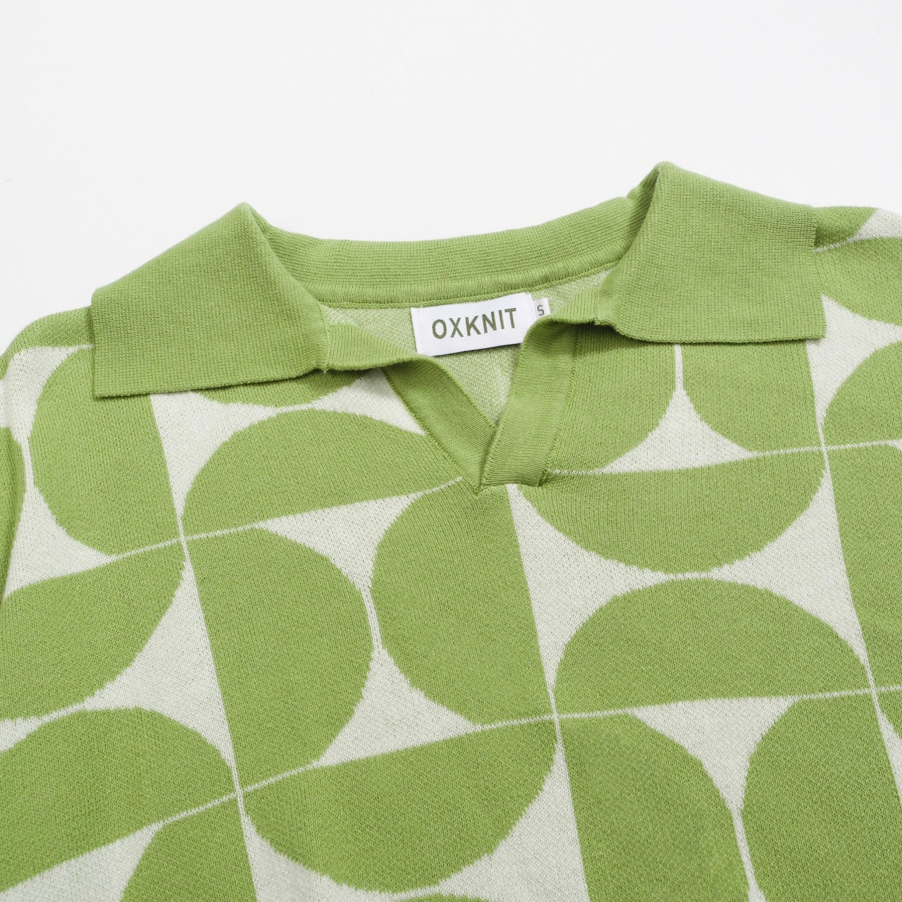 Men's Retro Knit Polo – Vintage Green Geometric Button-Up Shirt - Image 4