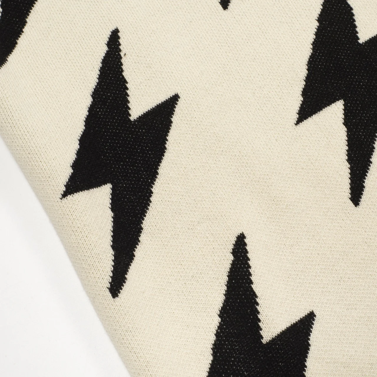 Men's Apricot Classic Retro Lightning Jacquard Knitted Cardigan - Image 2