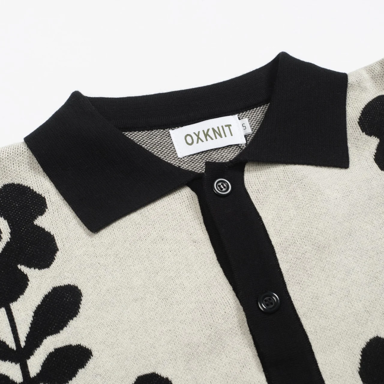 Men's black floral jacquard vintage knitted cardigan - Image 4