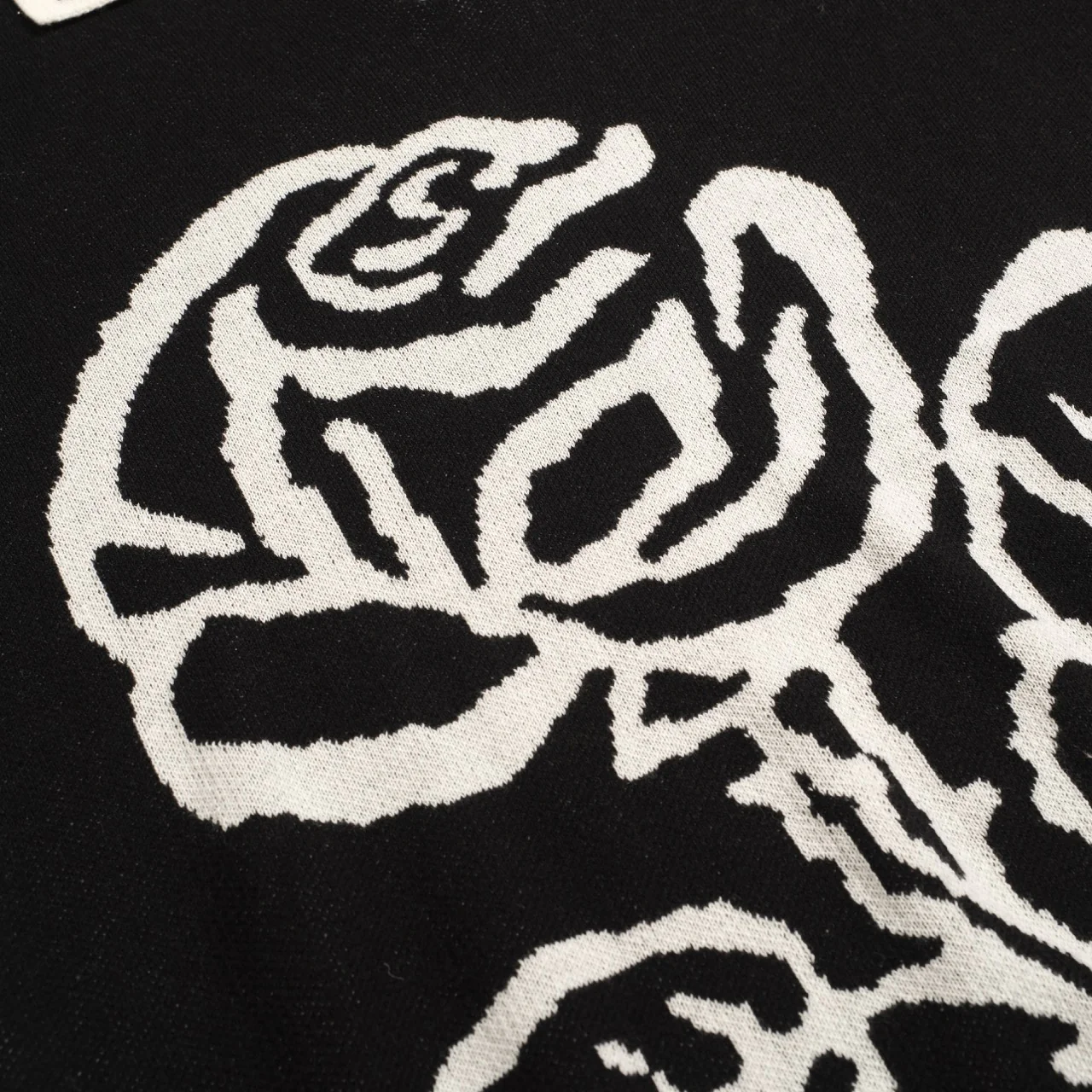 Men's black rose jacquard vintage V-neck knitted polo shirt - Image 2