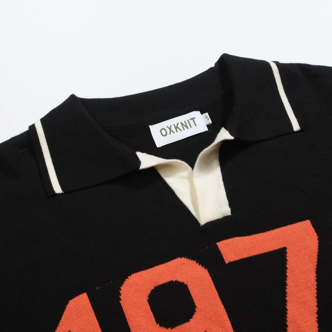 Men's black vintage 1974 jacquard V-neck polo shirt - Image 4