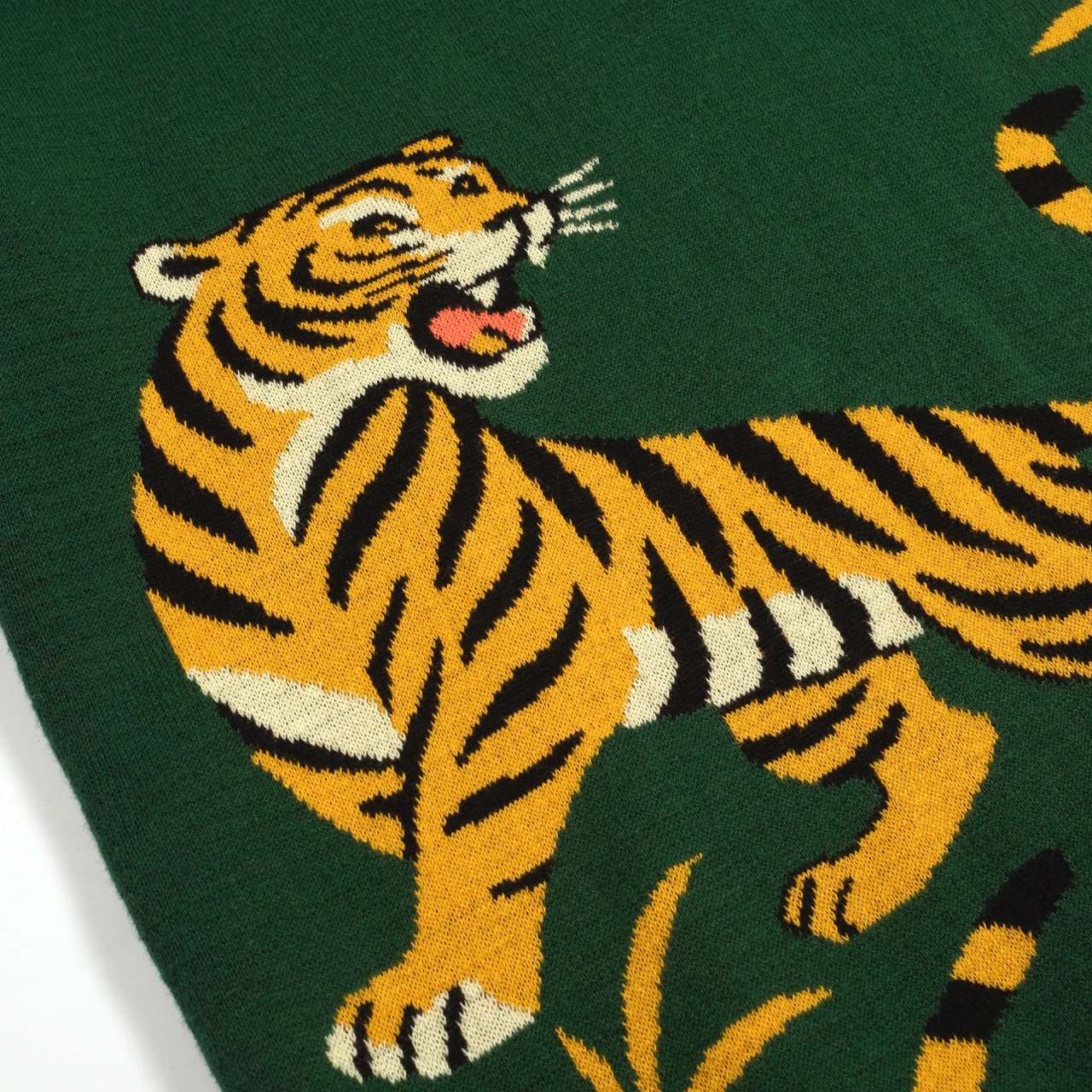 Men's green tiger Jacquard vintage knit polo shirt - Image 6