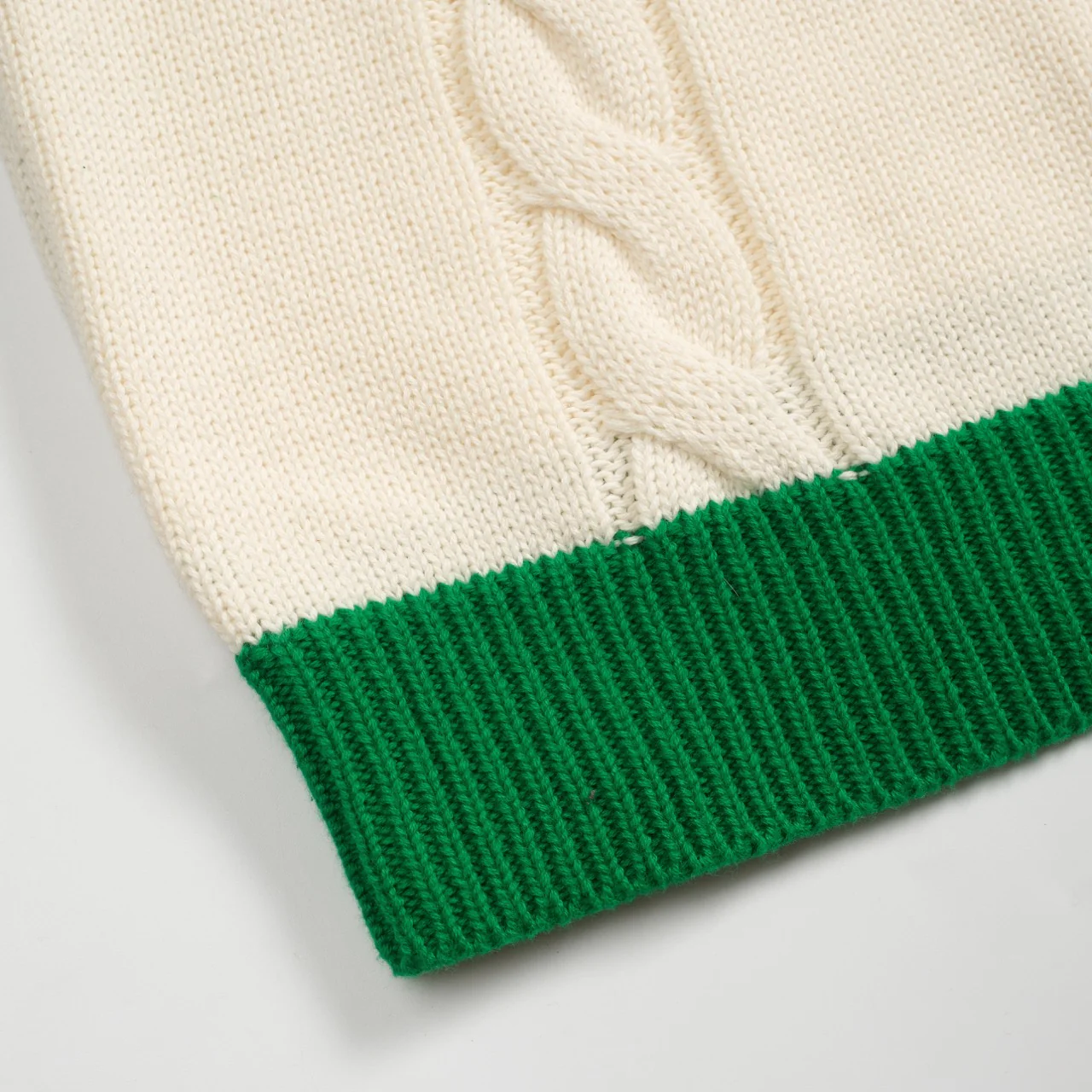 Men's green twist vintage knitted polo shirt - Image 6