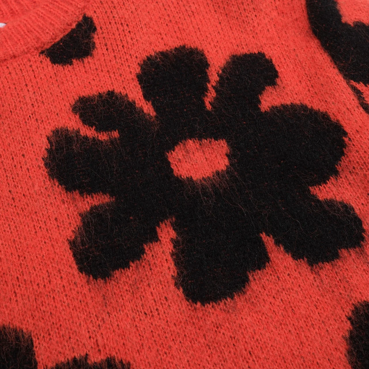 Men's red floral plush knit sweater - Image 2