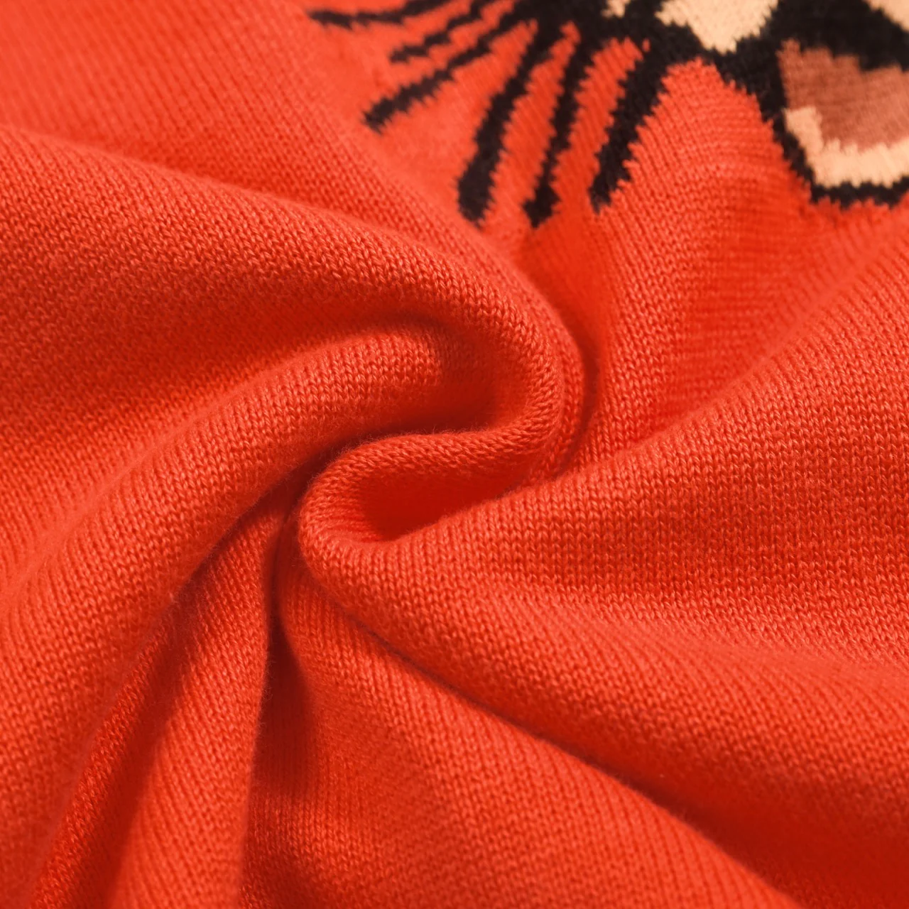 Men's red leopard striped knitted polo shirt - Image 10