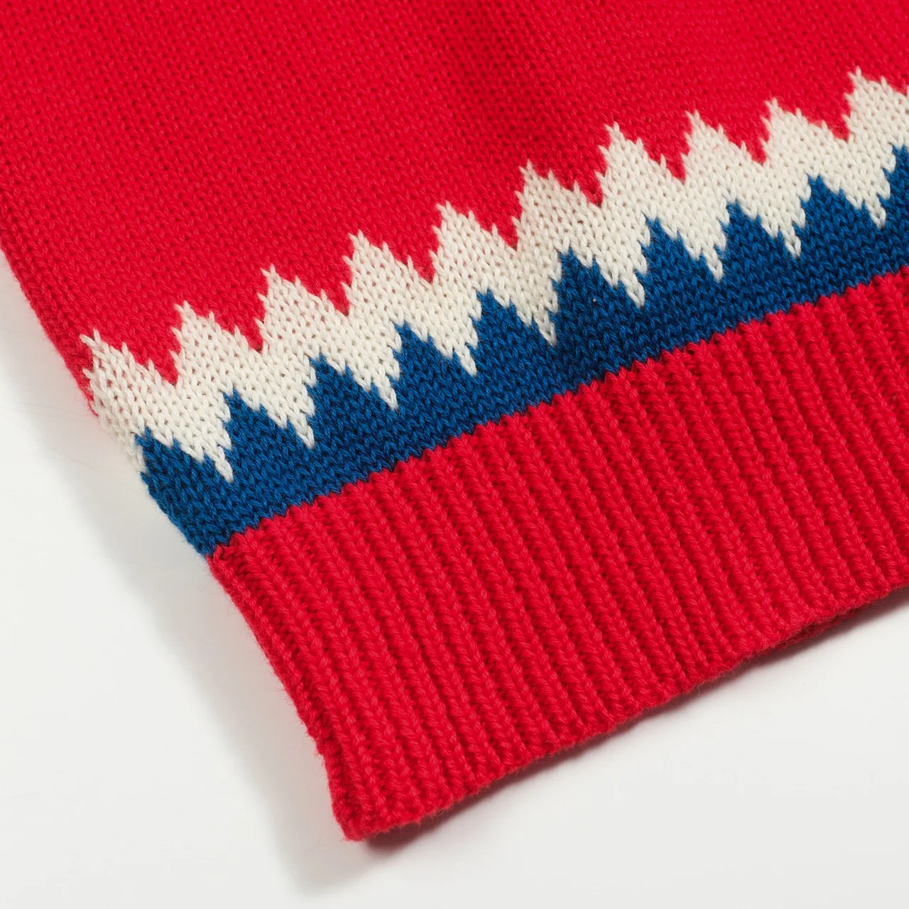 Men's red vintage knitted polo shirt - Image 7