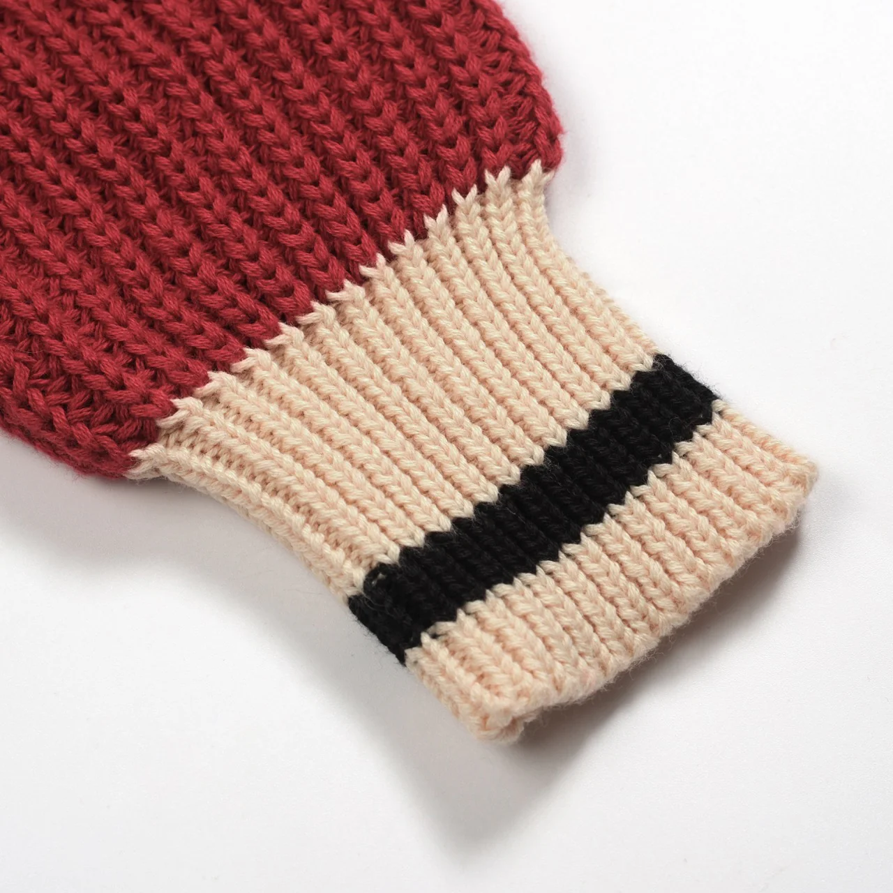 Men's retro red casual V-neck vintage knitwear - Image 8