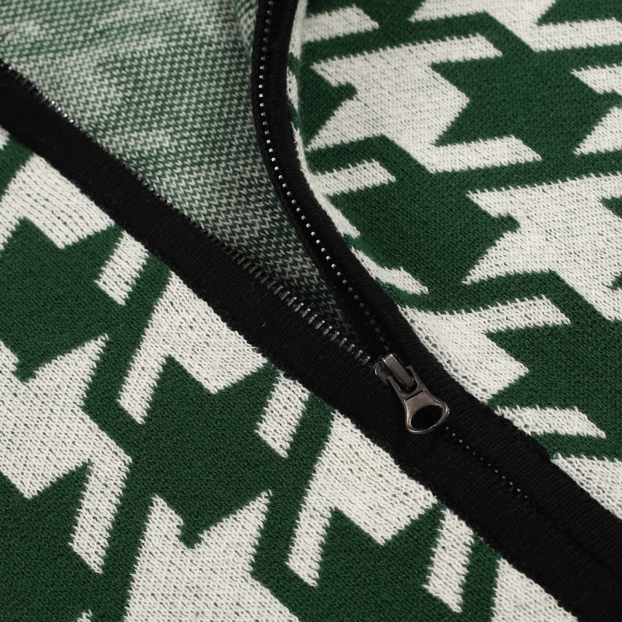 Men's vintage green vintage jacquard knitted cardigan - Image 5