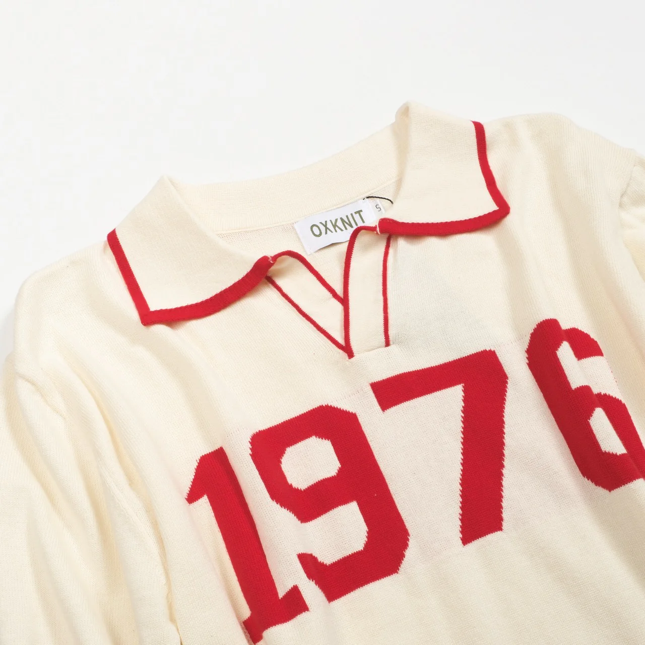 Men's white apricot 1976 V-neck knitted polo shirt - Image 10