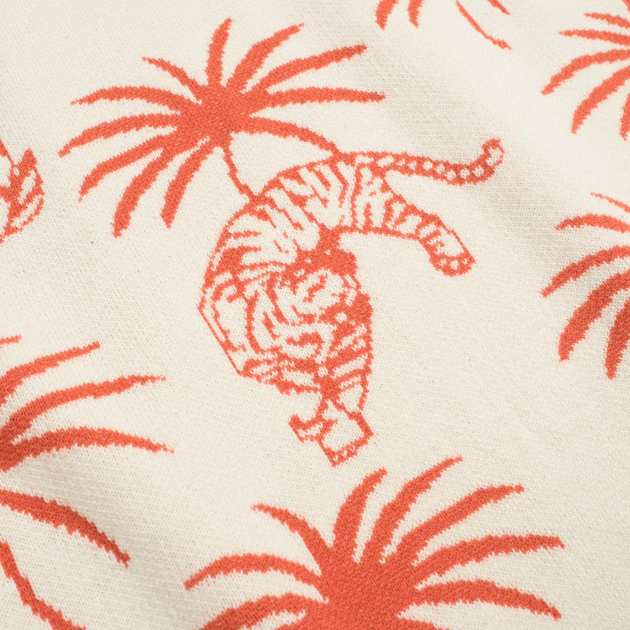 Men's white coconut tree tiger jacquard V-neck knitted polo shirt - Image 2
