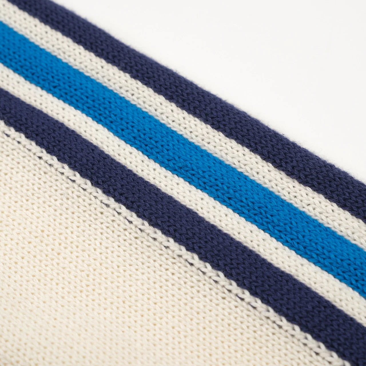 Men's white fashionable artistic striped knitwear - Image 7