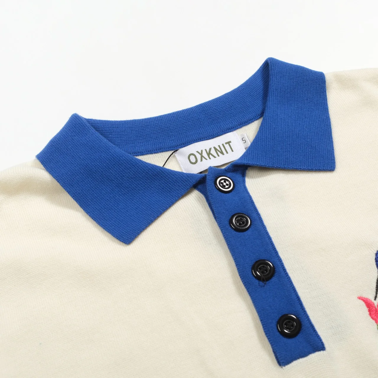 Mens white hummingbird embroidered knitted polo shirt - Image 4