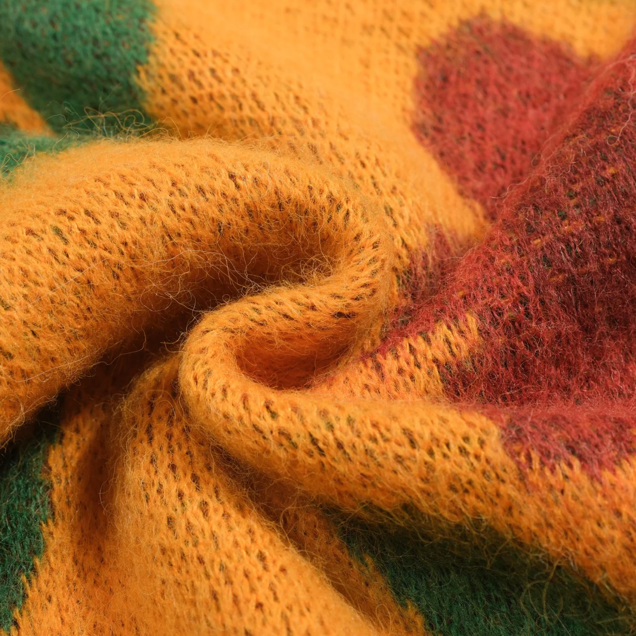 Men's yellow jacquard plush vintage knitted sweater - Image 9