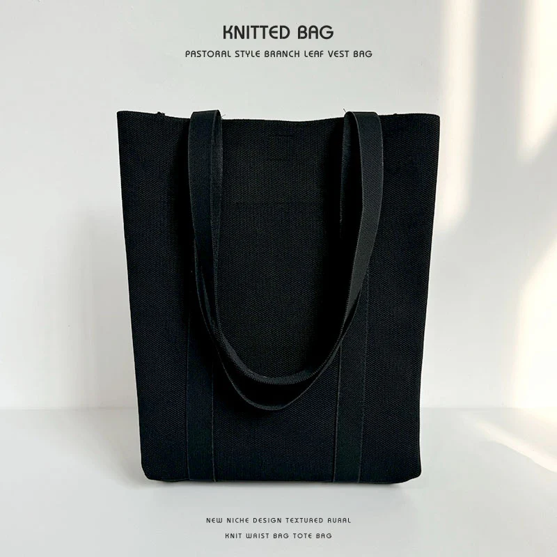 Solid color knitted tote bag - Image 10