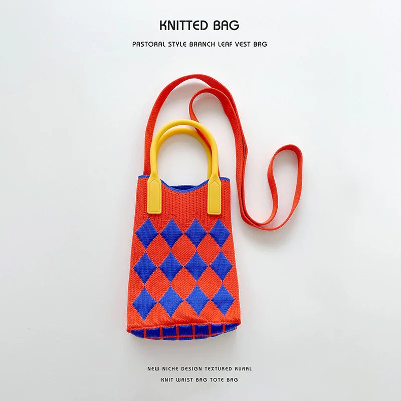 Vintage Diamond Knit Crossbody Phone Bag - Image 16