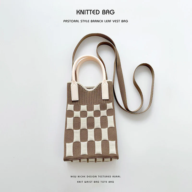 Vintage Diamond Knit Crossbody Phone Bag - Image 19