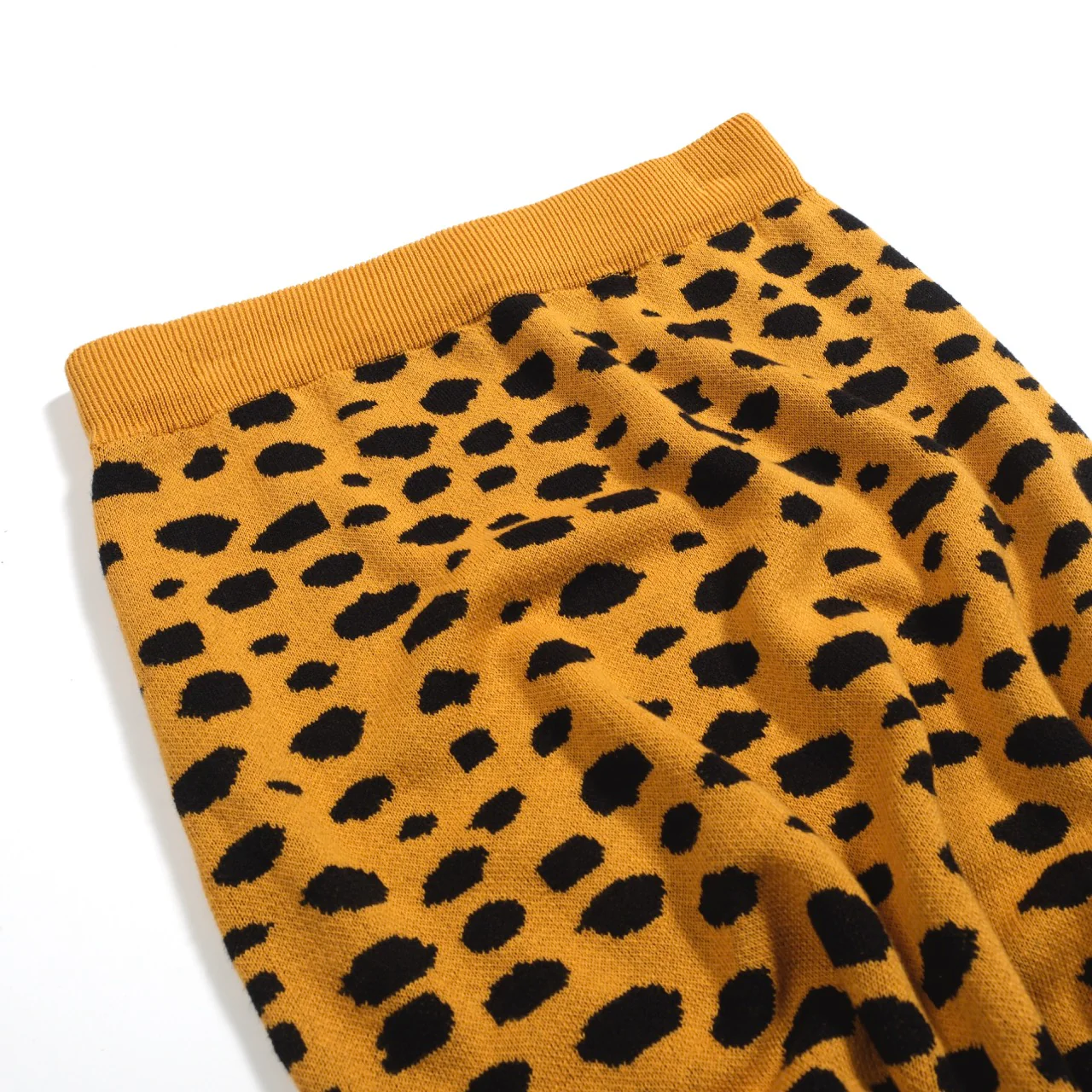Women’s Green Leopard Print Knit Set with Cheetah Graphic - Image 12