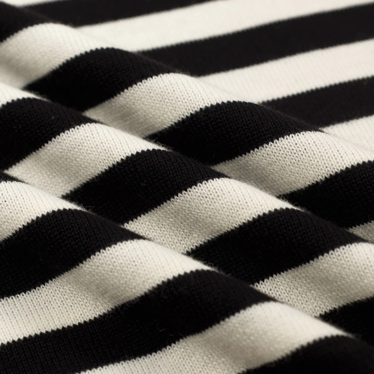 Women's Retro Striped Knit Sweater with Red Heart – Black & White - Image 9