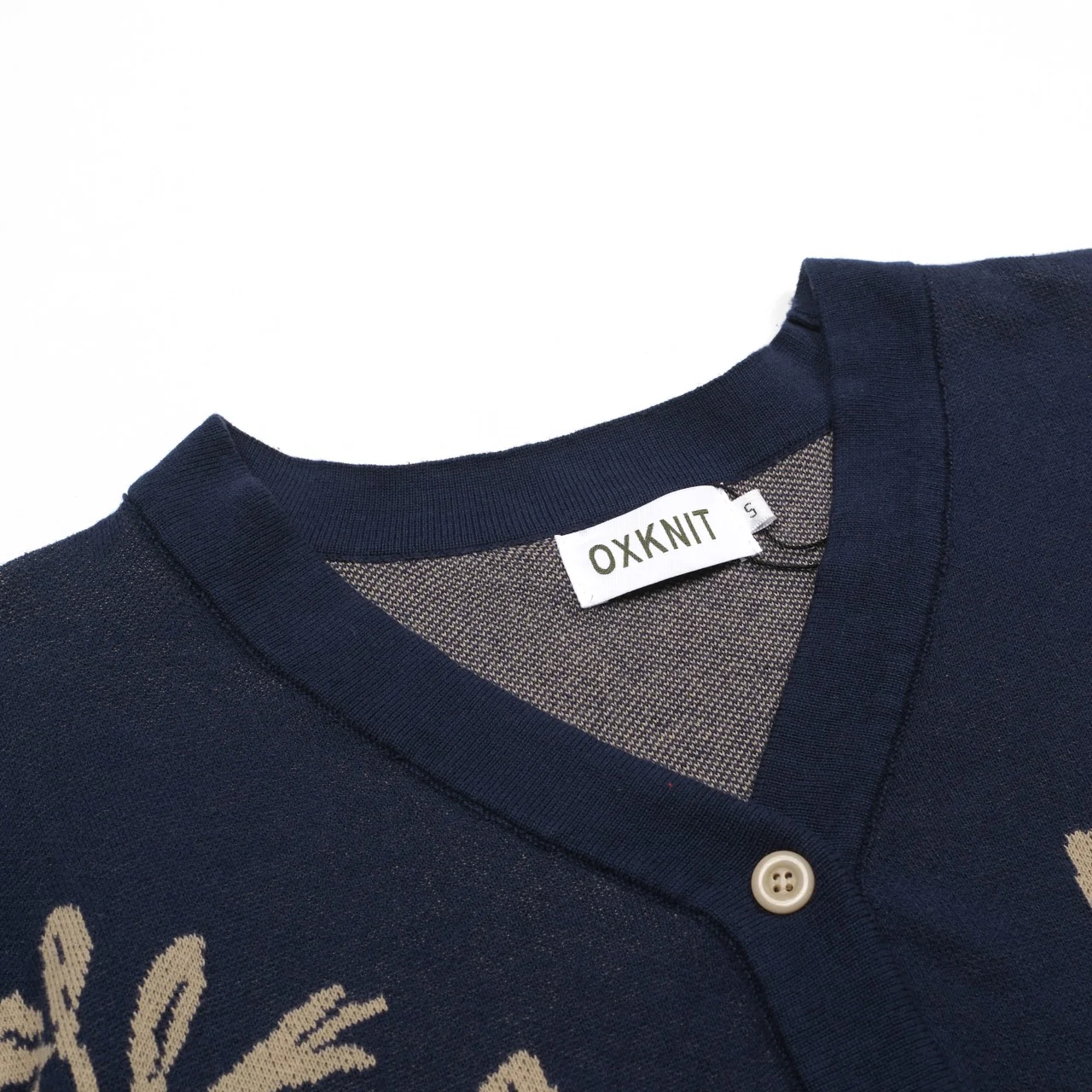 Women's dark blue magpie plant jacquard cardigan - Cropped Length - Image 4