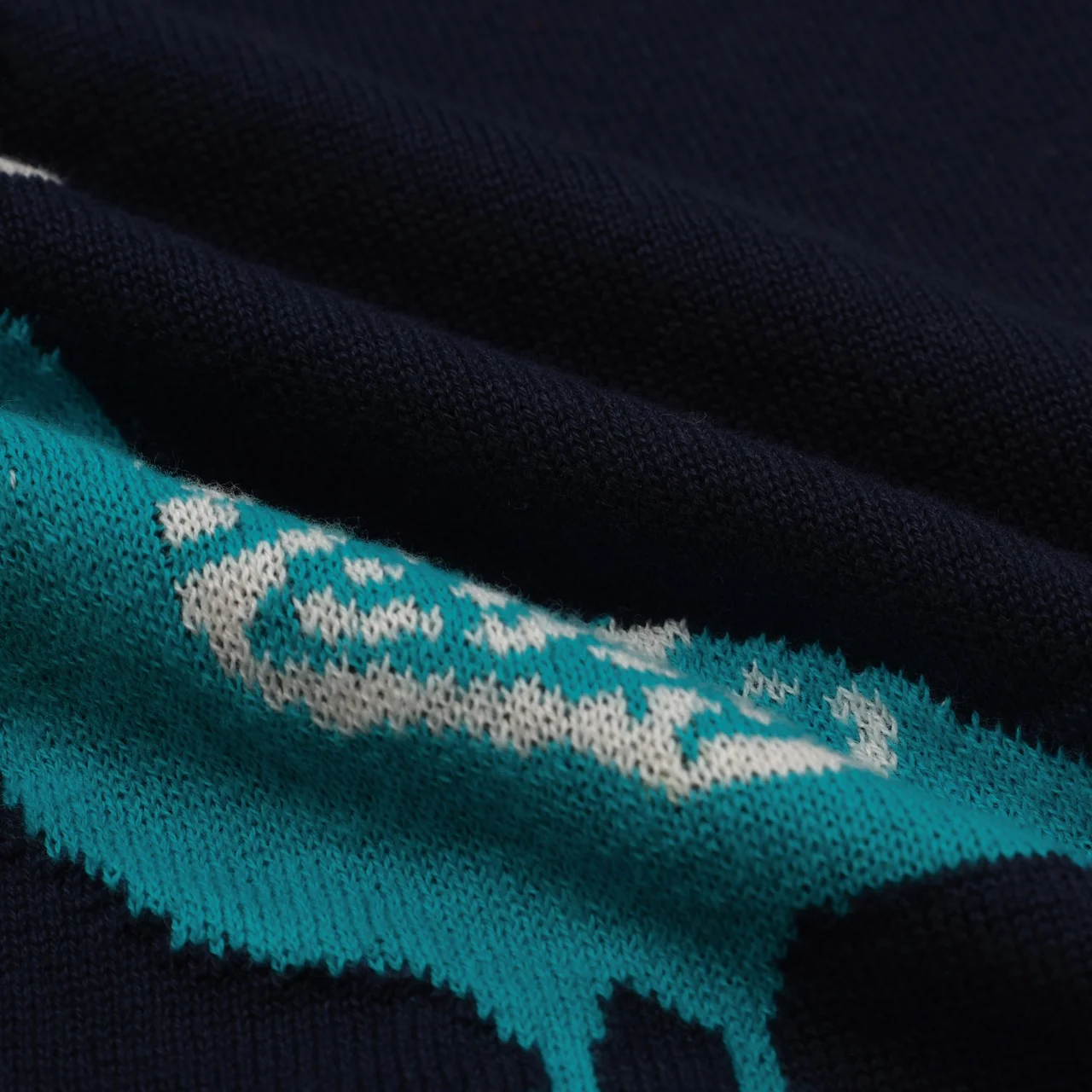 Women's dark blue peacock knitted cardigan - Image 9