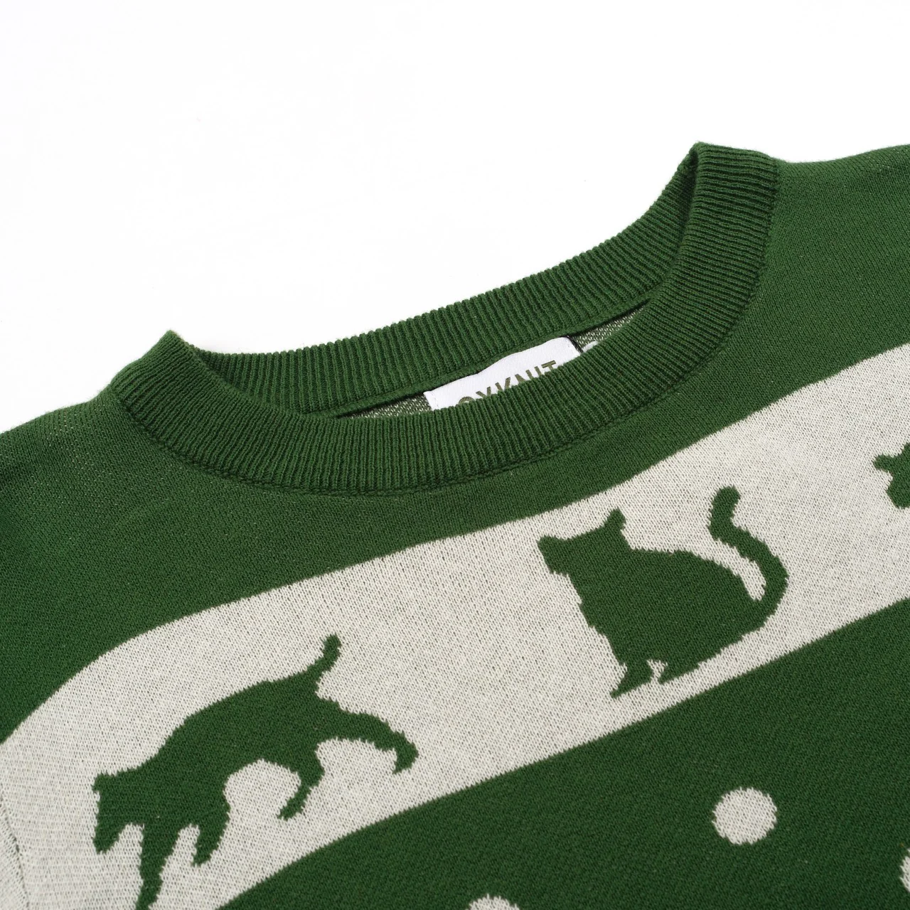 Women's Green Cat Ancient Tune Art Round Neck Knitwear - Image 4