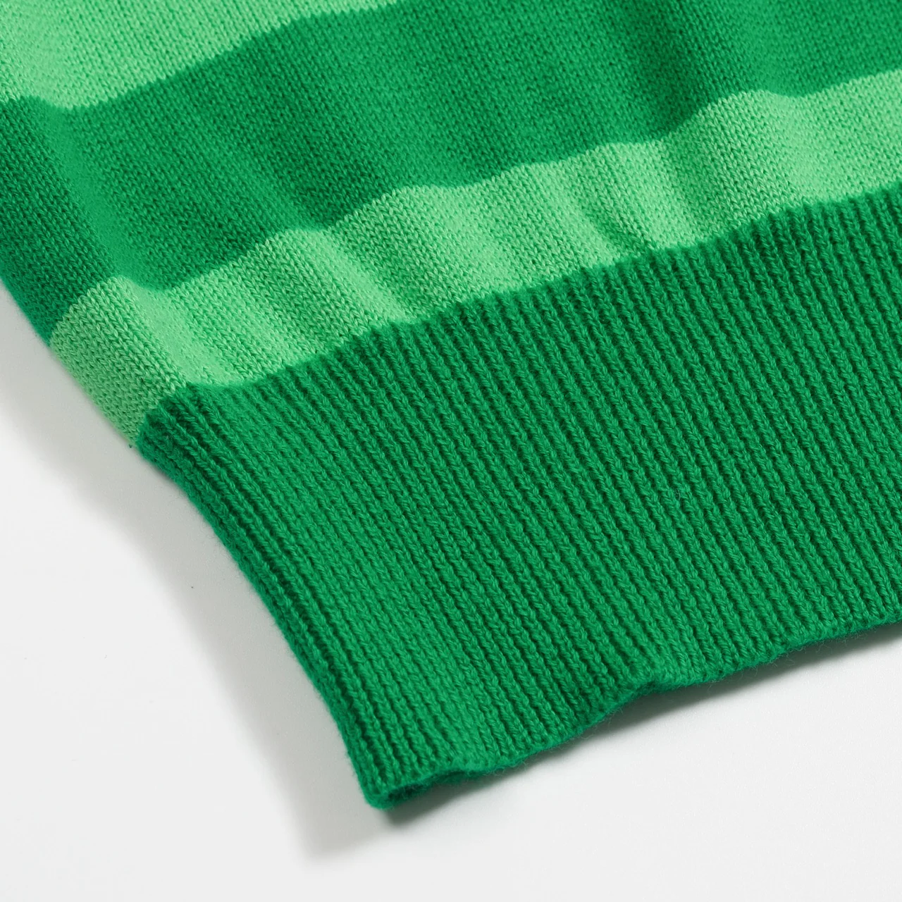 Women's green striped puffed sleeve knitted polo shirt - Image 8