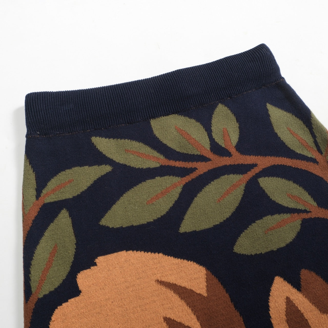 Women's navy vintage squirrel knit skirt - Image 4