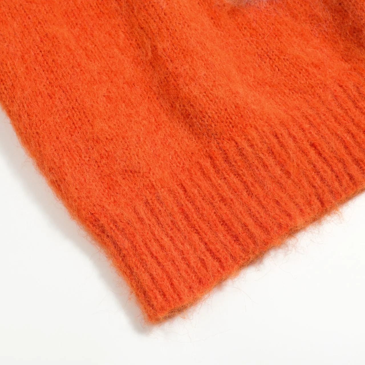 Women's orange cute cat jacquard plush knitwear - Image 7