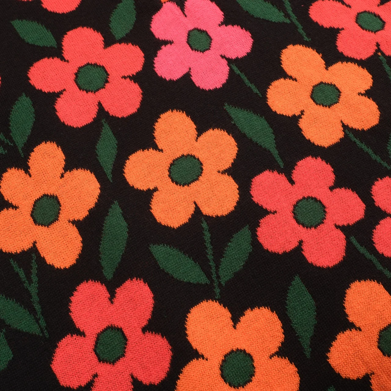 Women's orange floral Jacquard vintage V-neck polo - Image 3