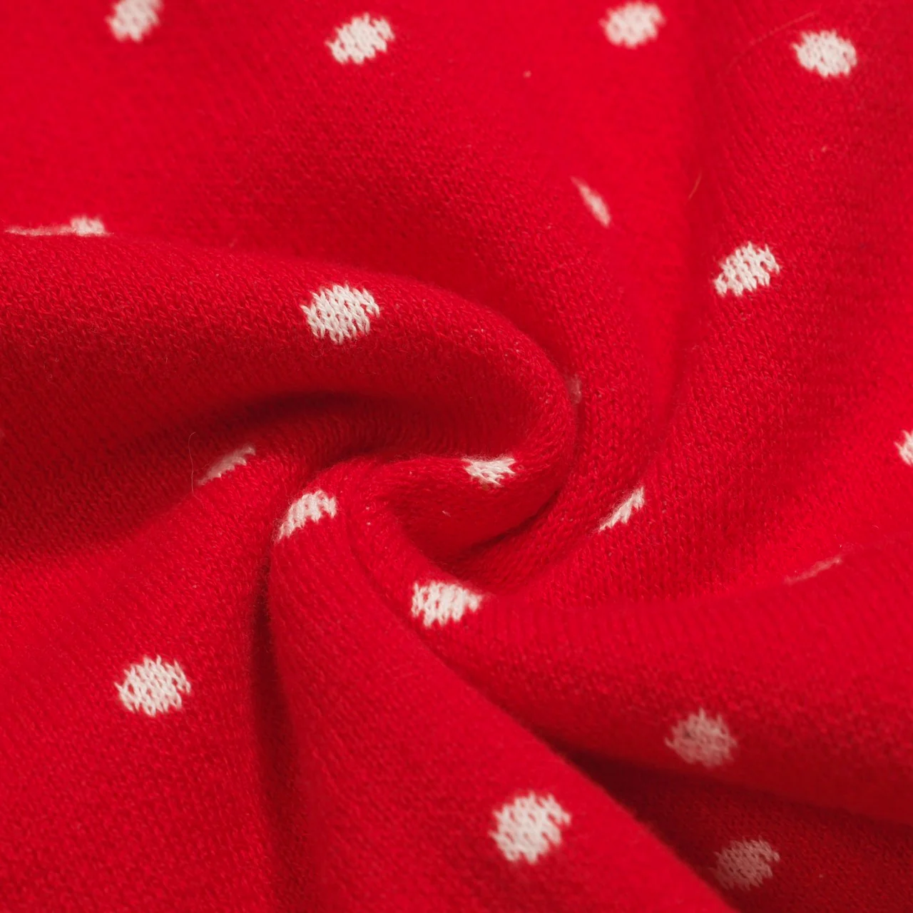 Women's red polka dot jacquard knitted polo shirt - Image 10