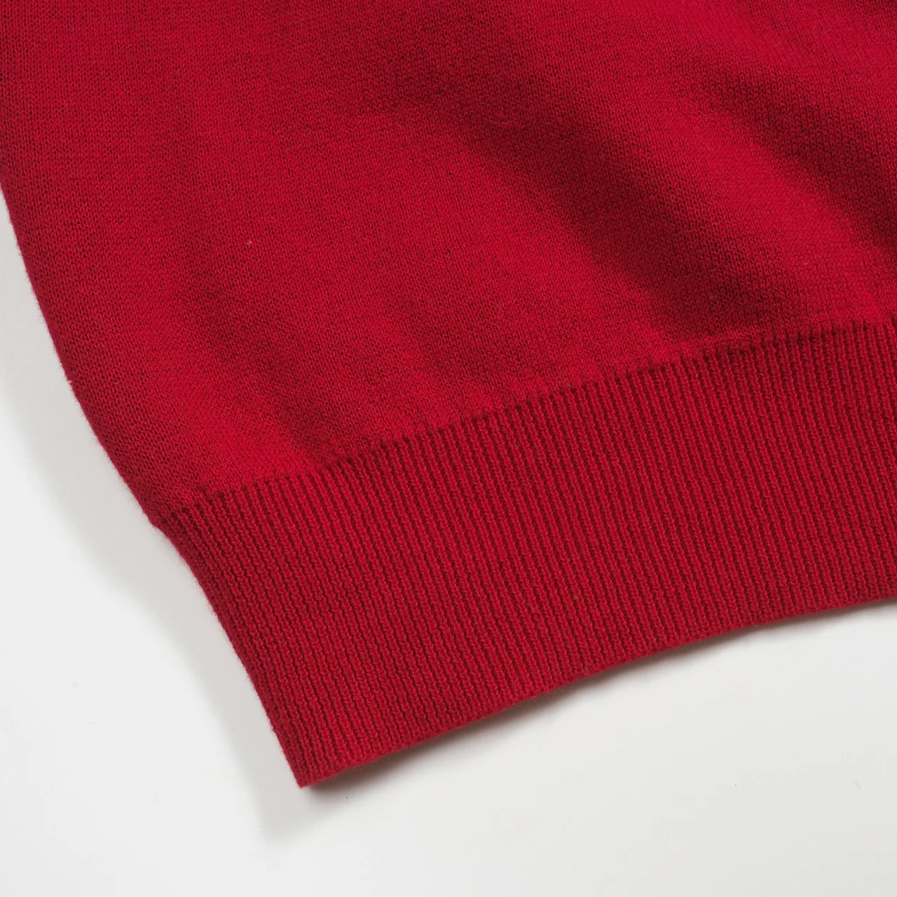Women's red vintage animal print crew neck knitwear - Image 5