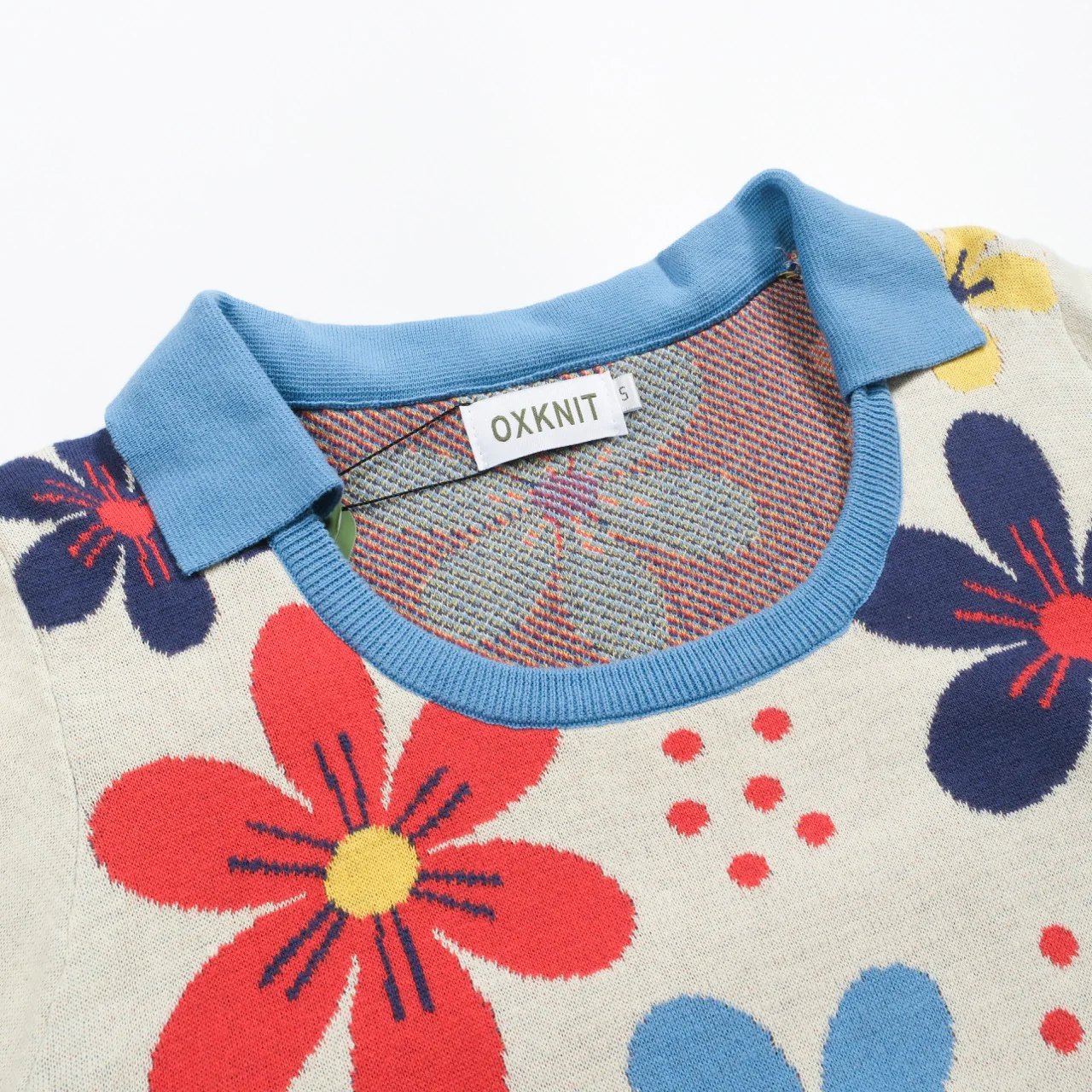 Women's vintage apricot floral jacquard knit polo shirt - Image 4