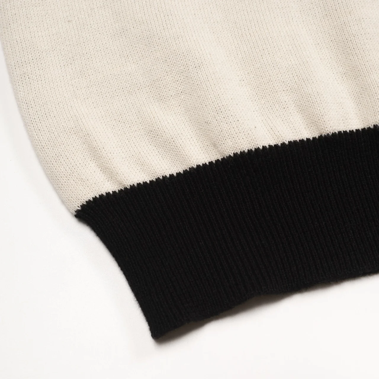 Women's White Apricot Artistic Cat Retro Fashion Jacquard Knitwear - Image 6