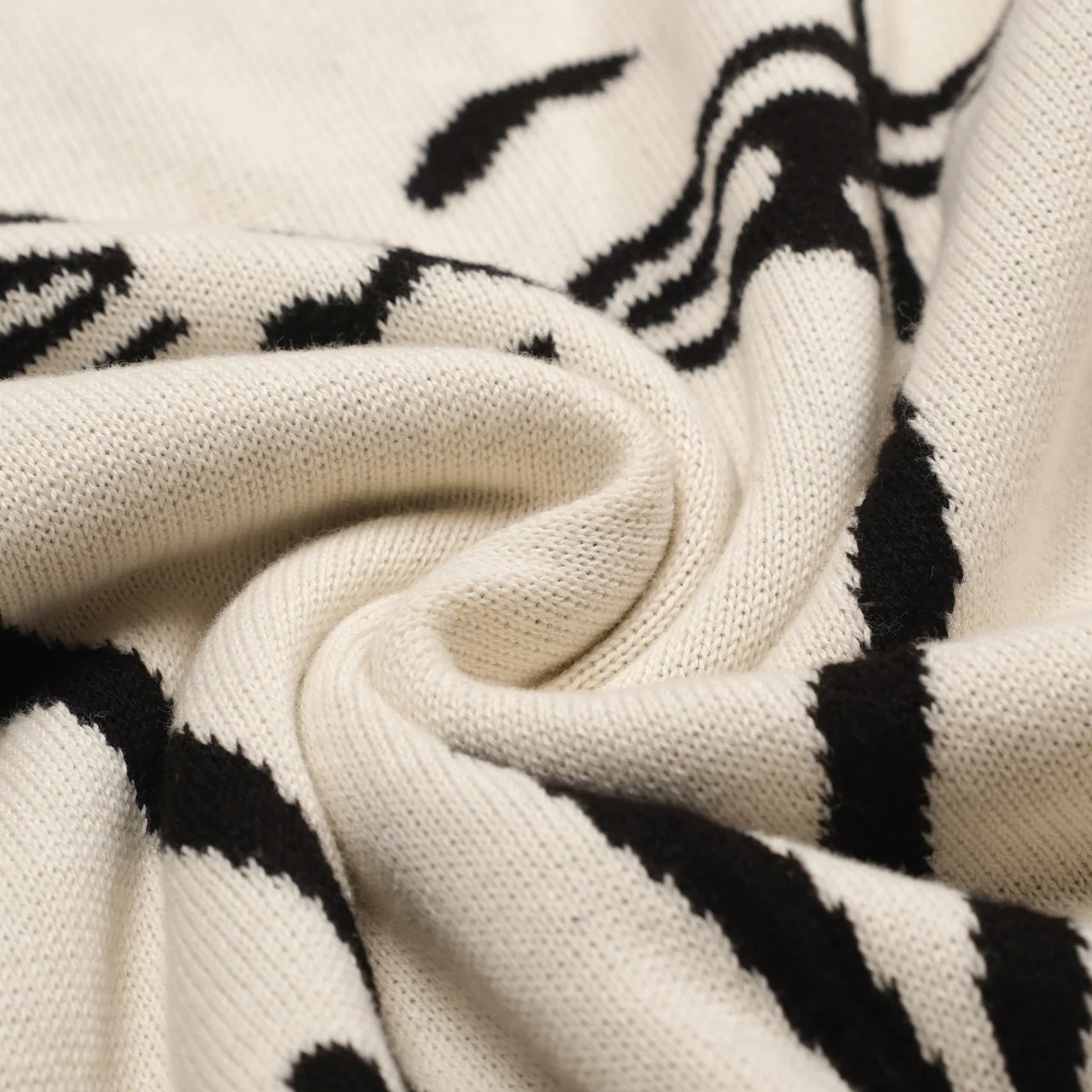 Women's White Apricot Artistic Cat Retro Fashion Jacquard Knitwear - Image 9