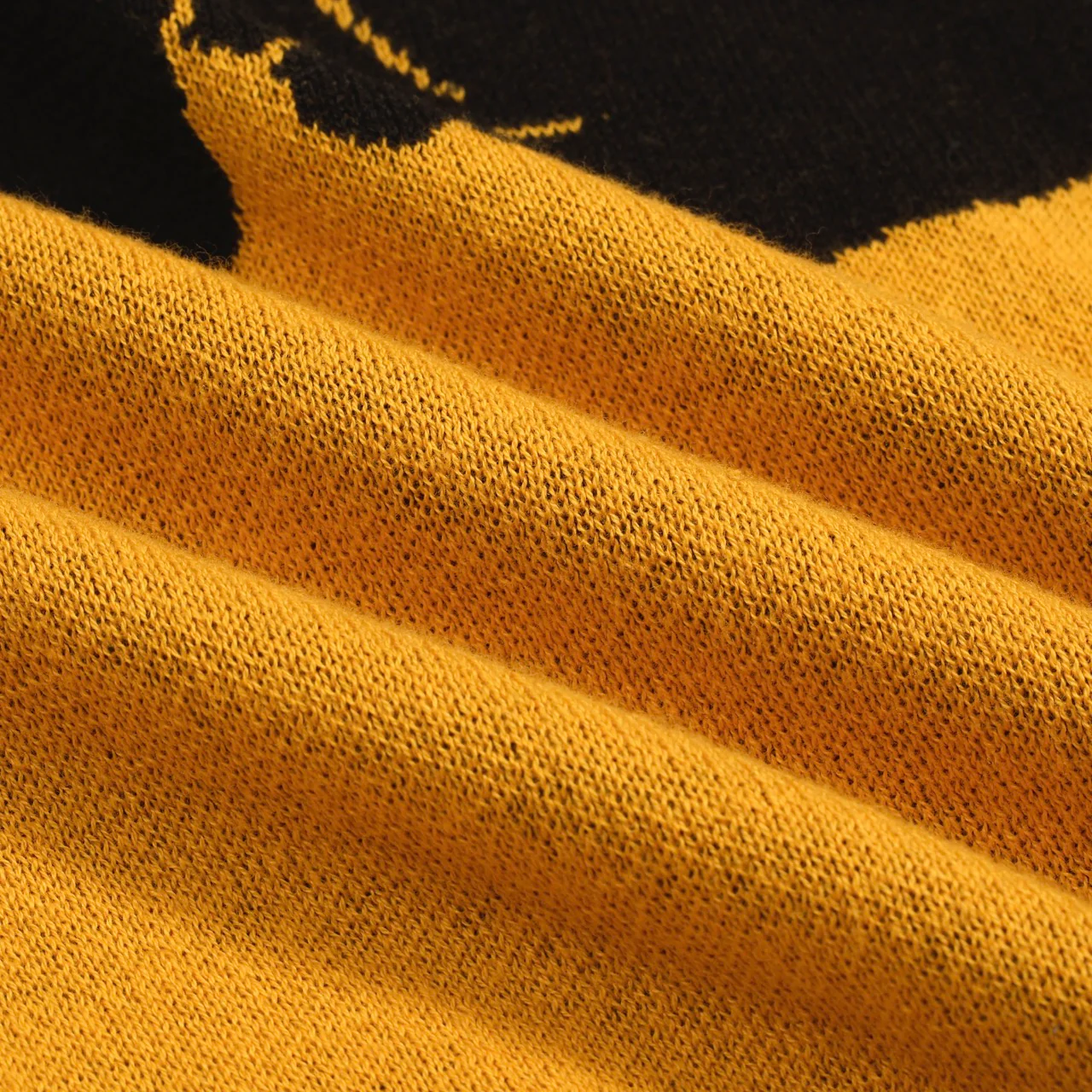Women's yellow cat floral vintage jacquard knit T-shirt - Image 9