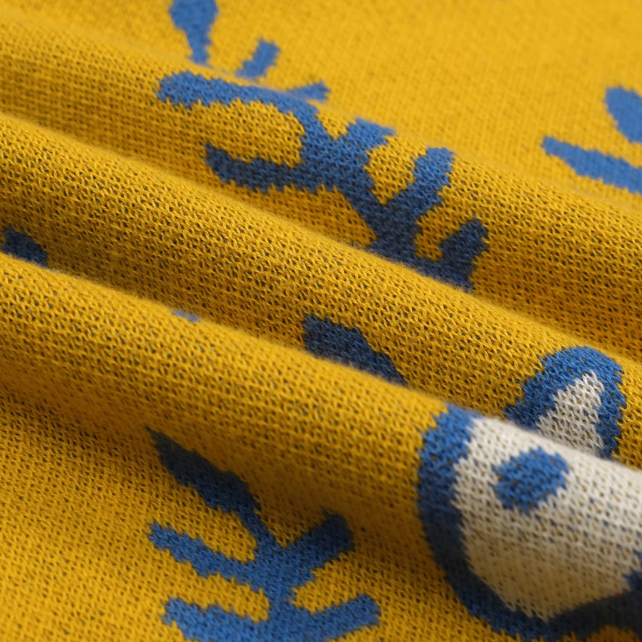 Women's yellow rabbit plant knitted dress knitted set - Image 10